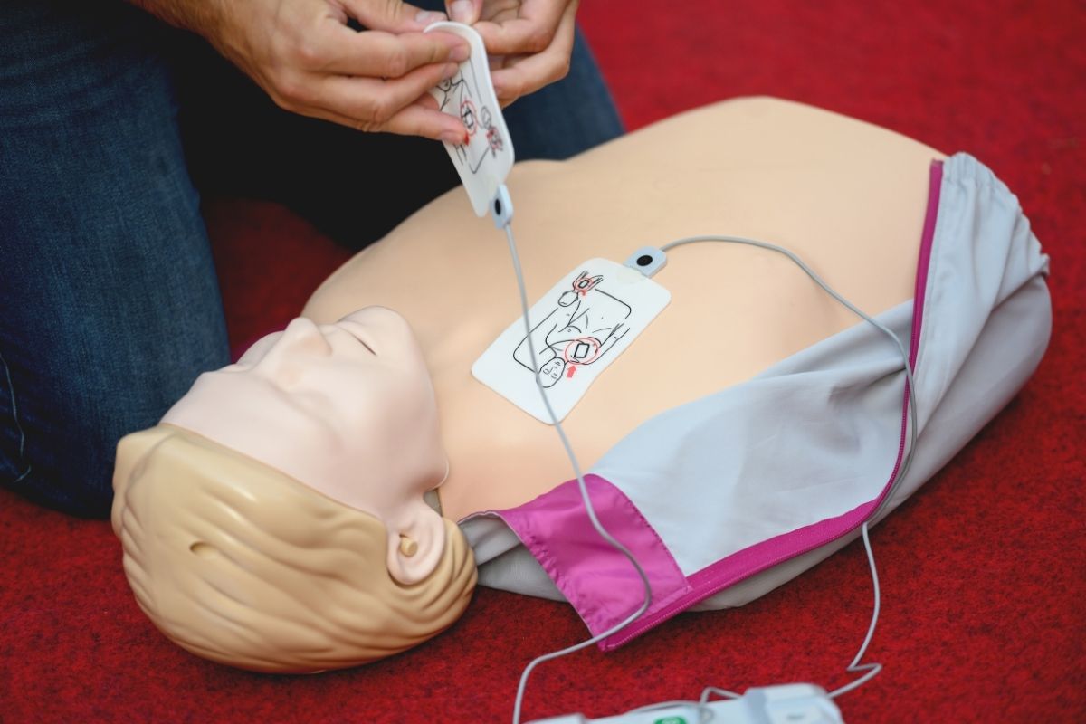 How Long Does a Defibrillator Last?