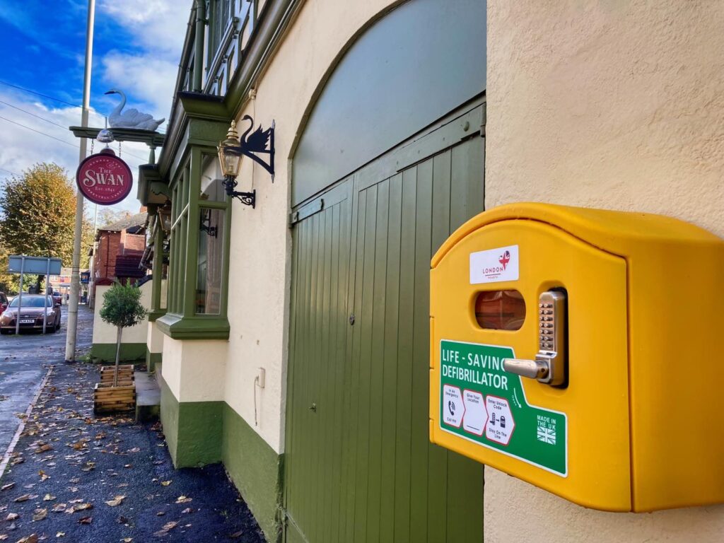 How Defibrillators Fit into First Responder Protocols - AED