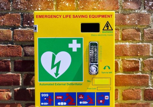 Defibrillation and Low Temperature: A Winter Guide